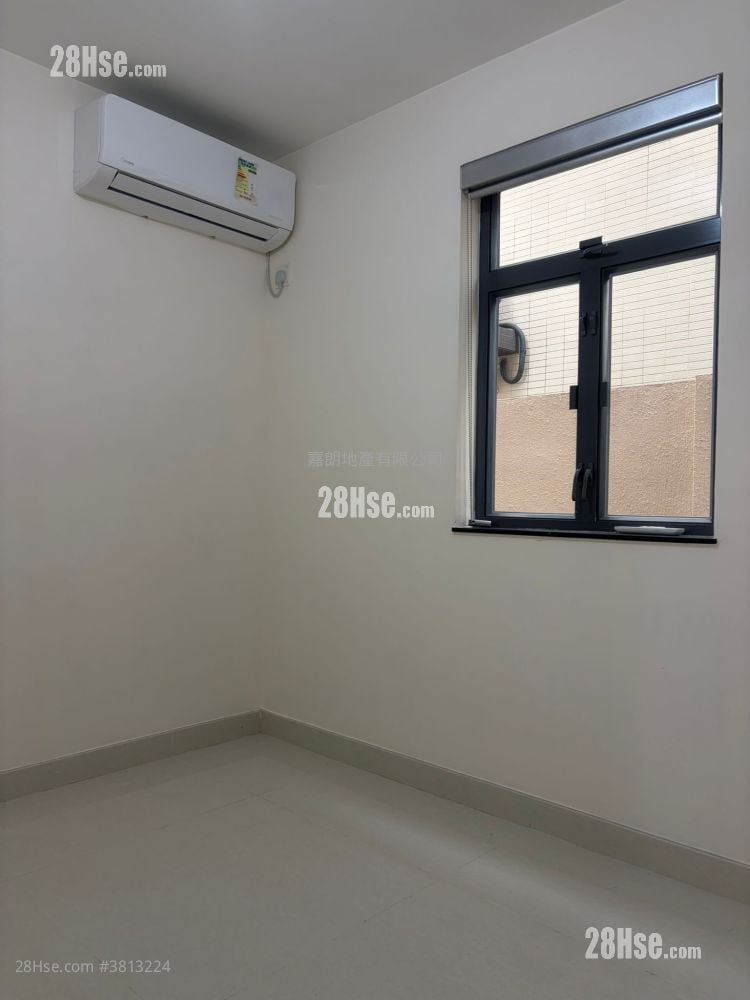 村屋 售盘 3 房 , 1 浴室 640 平方尺