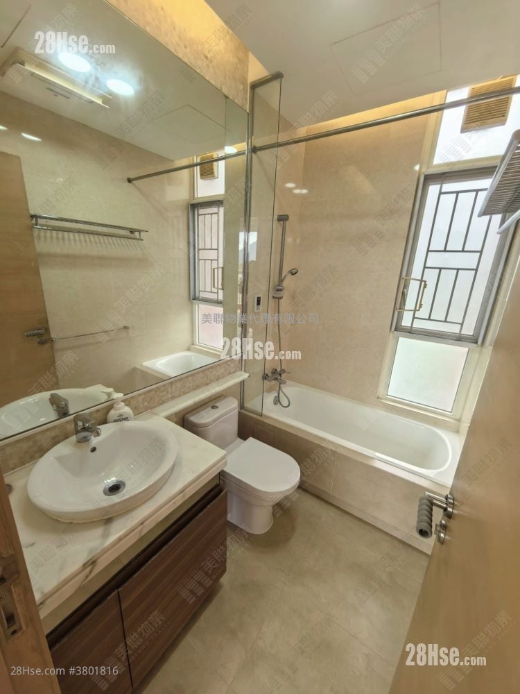 The Grandville Sell 4 Bedrooms 1,322 ft²