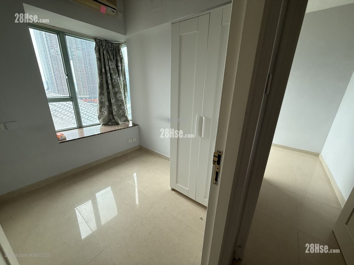 The Victoria Towers Rental 2 Bedrooms , 1 Bathroom 487 ft²
