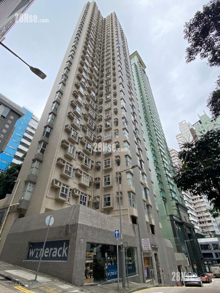 Manrich Court Sell 1 Bedroom , 1 Bathroom 397 ft²