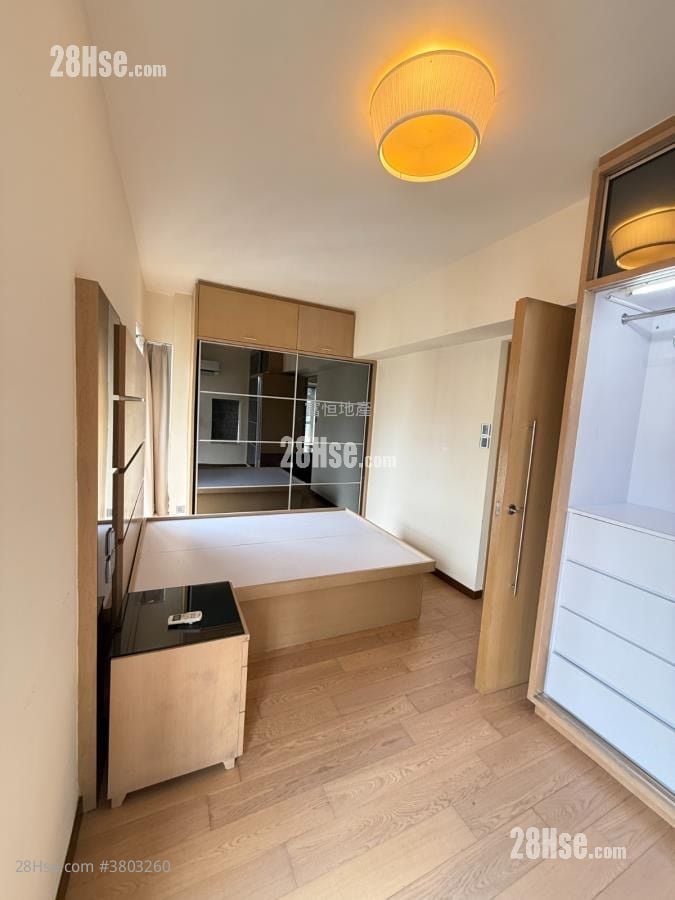 Manrich Court Sell 1 Bedroom , 1 Bathroom 397 ft²