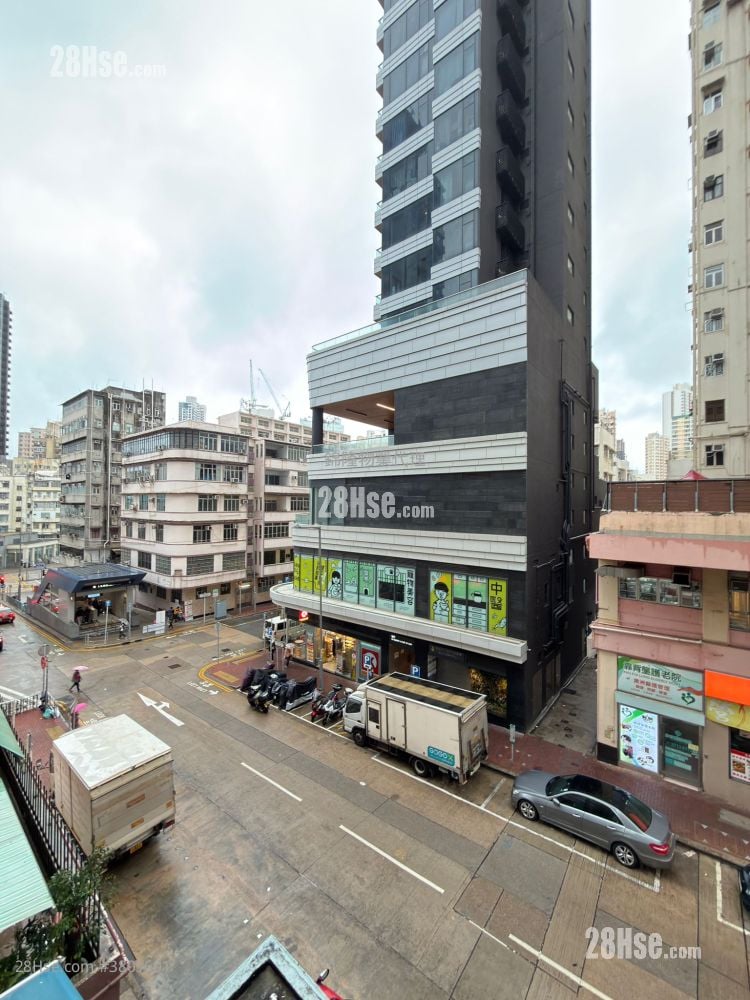 Fu Yu Court Rental 2 Bedrooms , 1 Bathroom 311 ft²