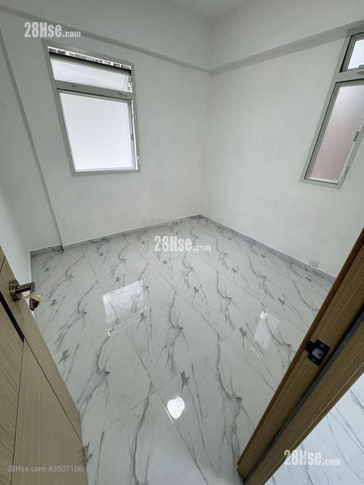 德泰大厦 售盘 2 房 , 1 浴室 375 平方尺