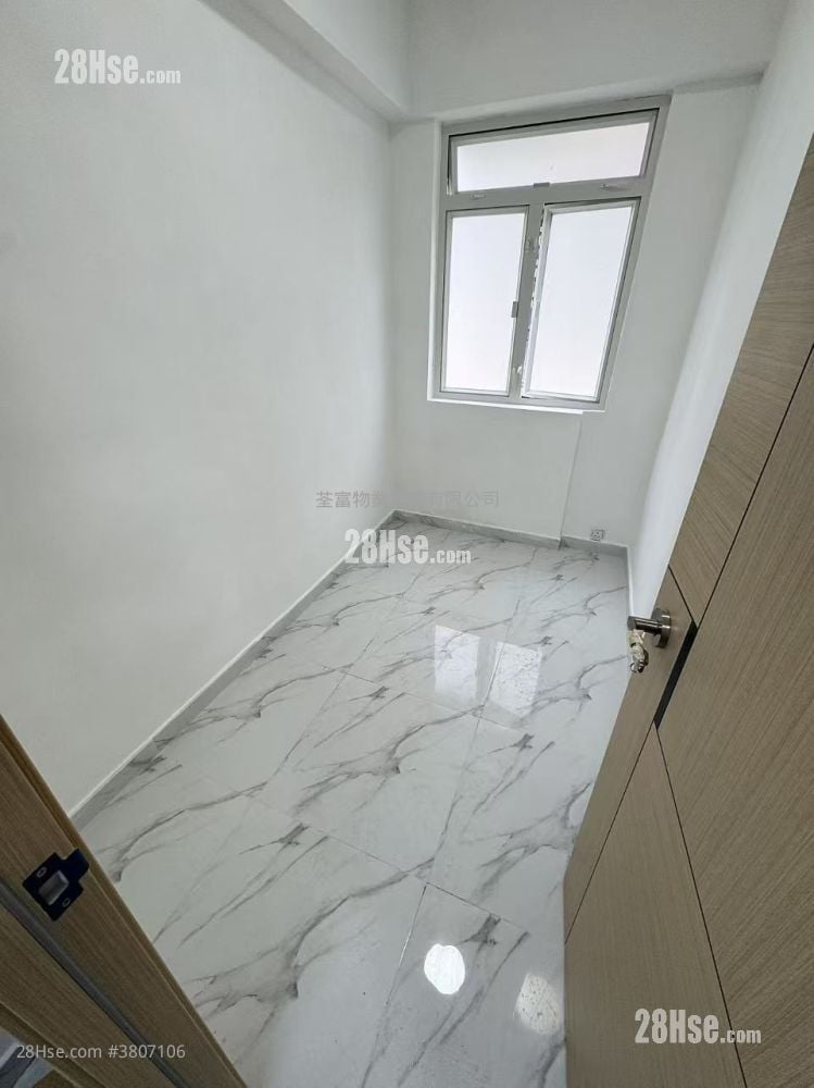 德泰大厦 售盘 2 房 , 1 浴室 375 平方尺