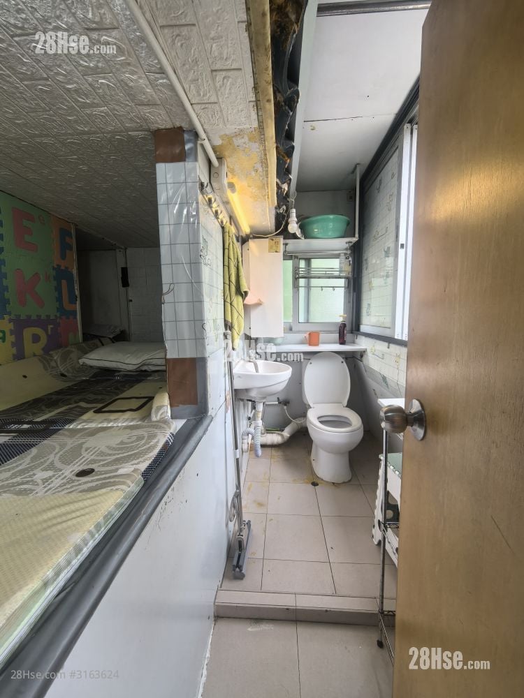 村屋 租盘 40 平方尺