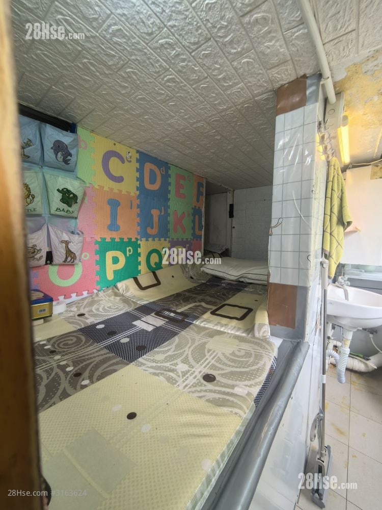 村屋 租盘 40 平方尺