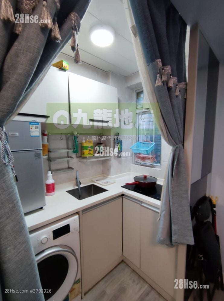 Kam Wah Mansion Rental 2 Bedrooms , 1 Bathroom 313 ft²