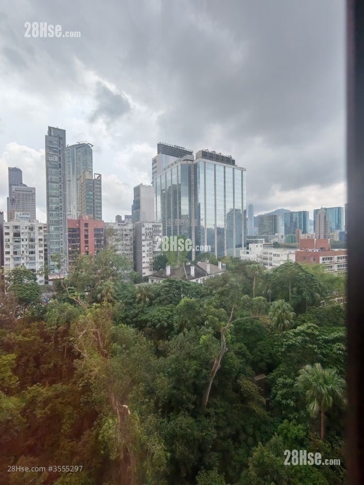 Hillwood Court Rental 2 Bedrooms , 1 Bathroom 412 ft²