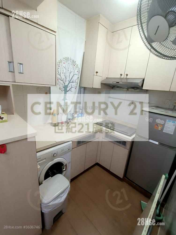 广荣大厦 售盘 2 房 , 1 浴室 283 平方尺