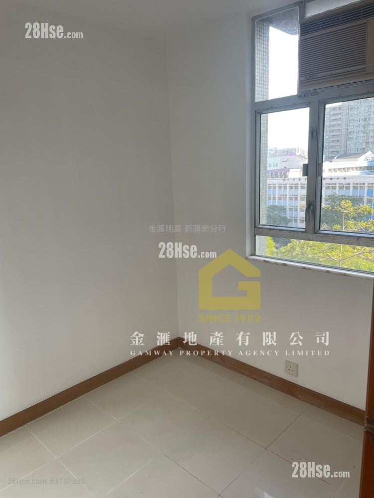 天马苑 售盘 2 房 , 1 浴室 415 平方尺