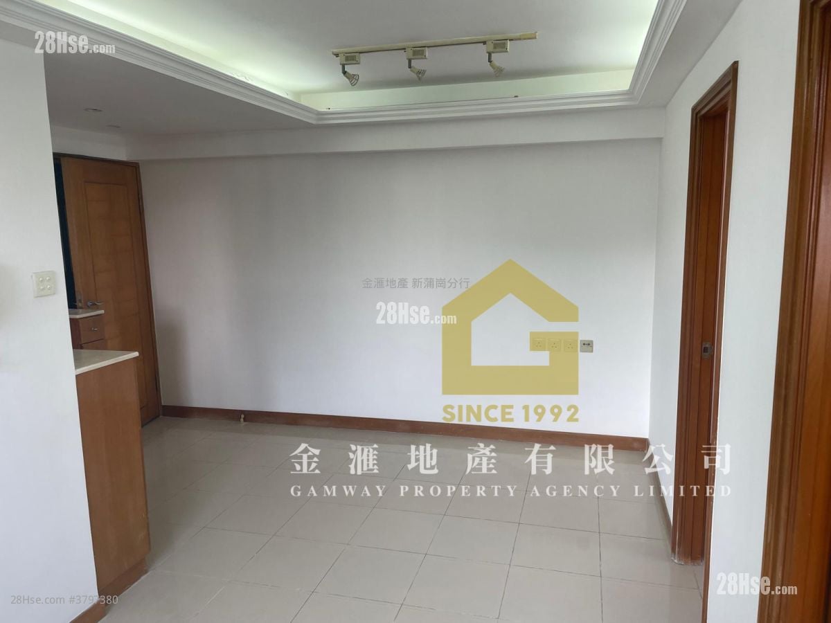 天马苑 售盘 2 房 , 1 浴室 415 平方尺