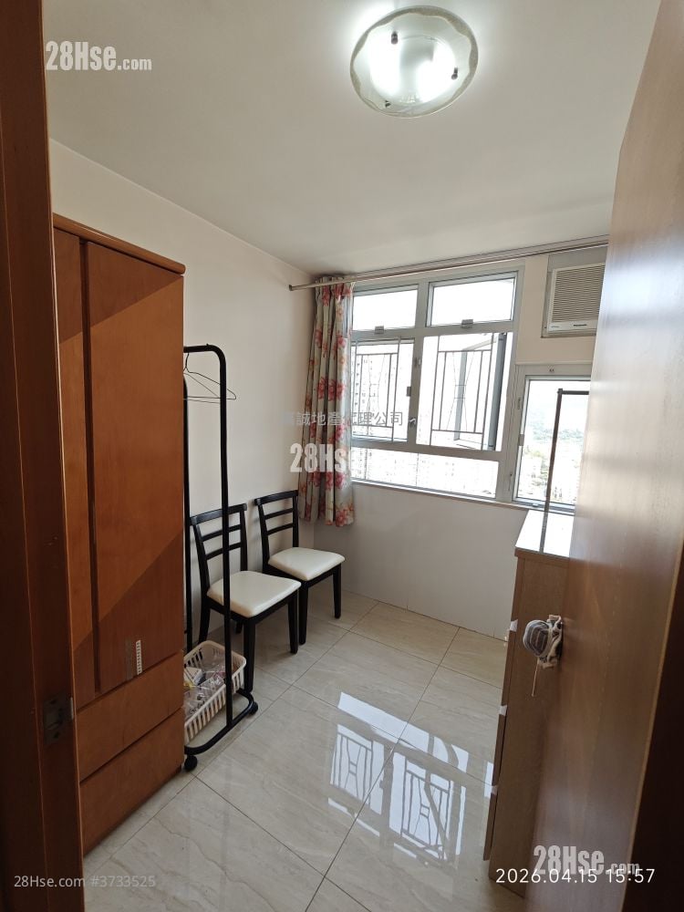 Siu Pong Court Rental 2 Bedrooms , 1 Bathroom 385 ft²