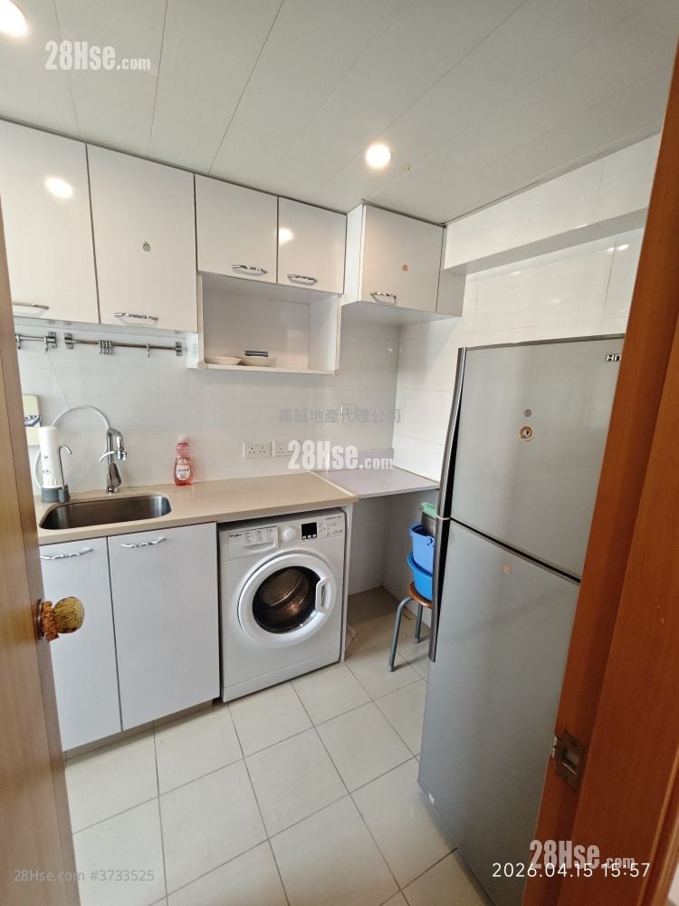 Siu Pong Court Rental 2 Bedrooms , 1 Bathroom 385 ft²