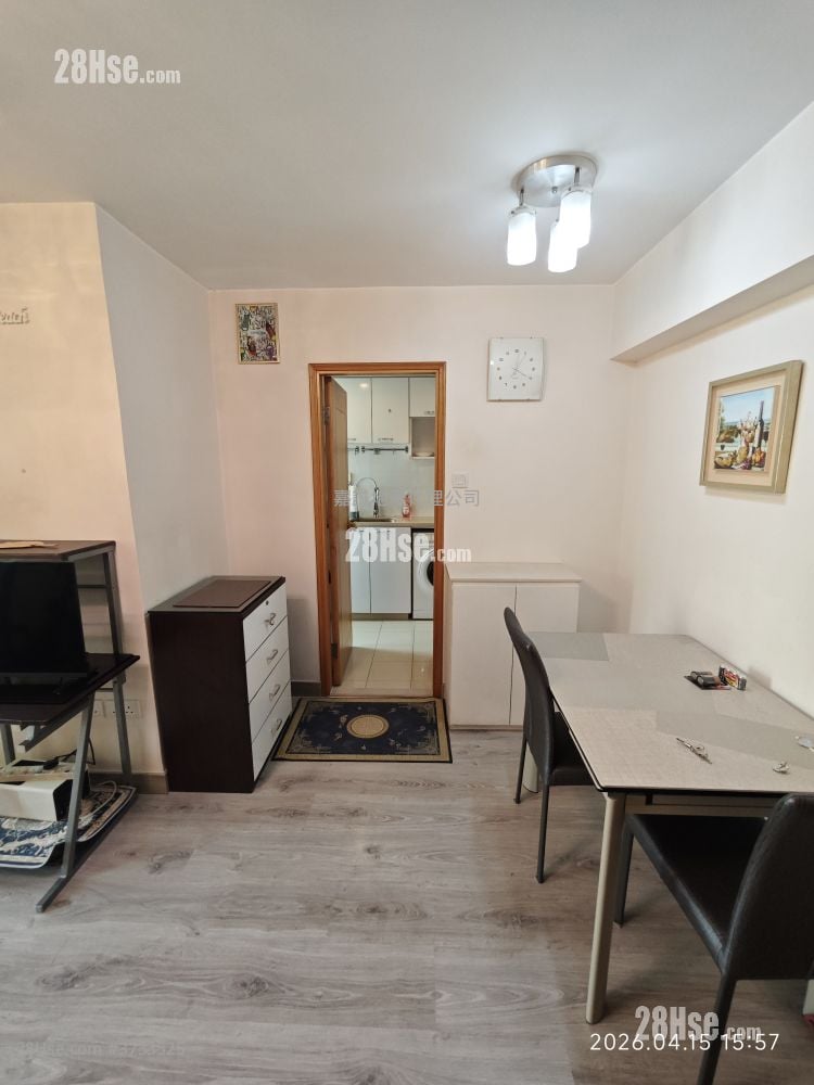 Siu Pong Court Rental 2 Bedrooms , 1 Bathroom 385 ft²