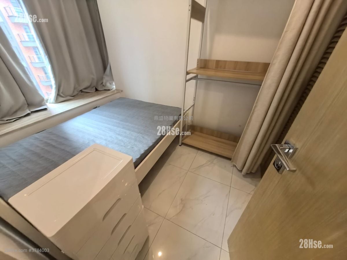 晓誉 租盘 1 房 , 1 浴室 293 平方尺