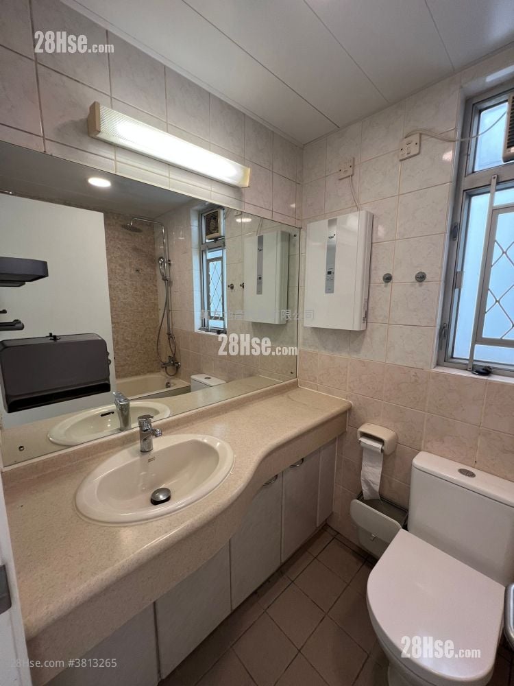 愉翠苑 售盤 2 房 , 1 浴室 510 平方呎