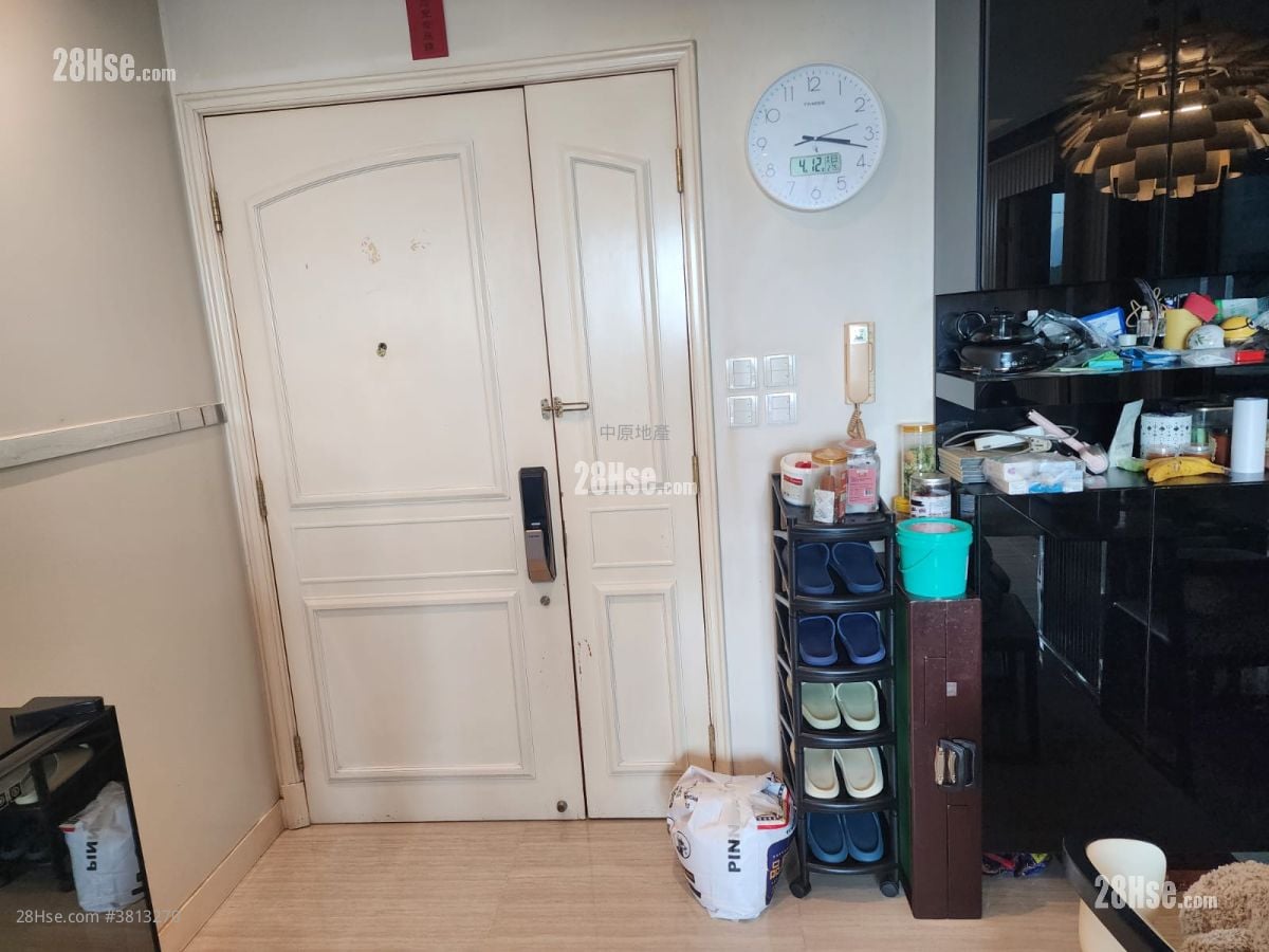 Palatial Coast Sell 3 Bedrooms , 2 Bathrooms 1,212 ft²