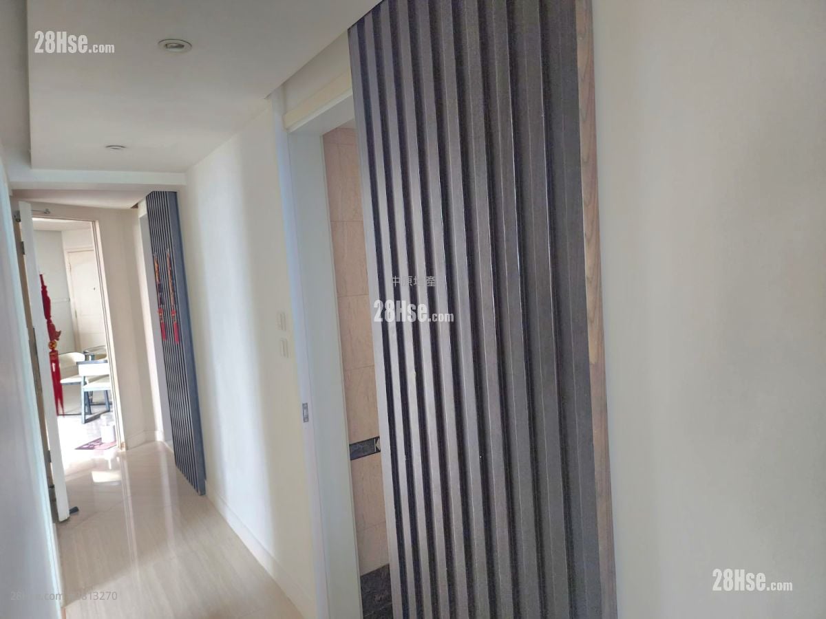 Palatial Coast Sell 3 Bedrooms , 2 Bathrooms 1,212 ft²