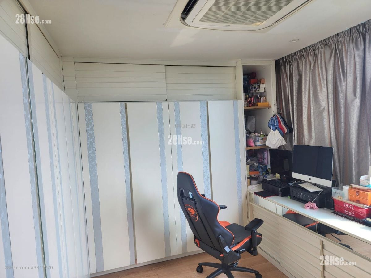 Palatial Coast Sell 3 Bedrooms , 2 Bathrooms 1,212 ft²