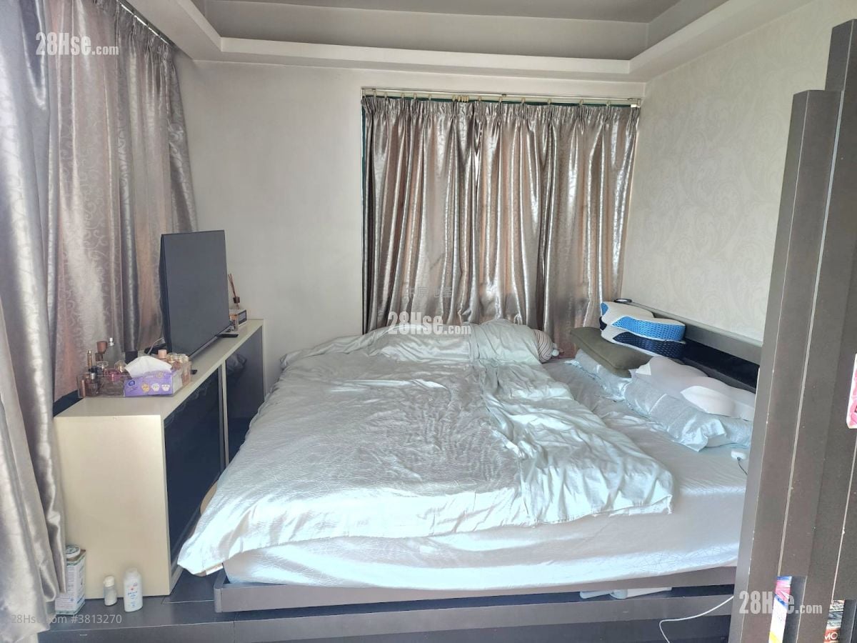 Palatial Coast Sell 3 Bedrooms , 2 Bathrooms 1,212 ft²