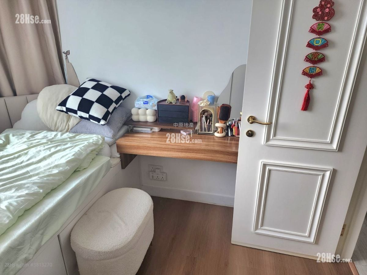 Palatial Coast Sell 3 Bedrooms , 2 Bathrooms 1,212 ft²