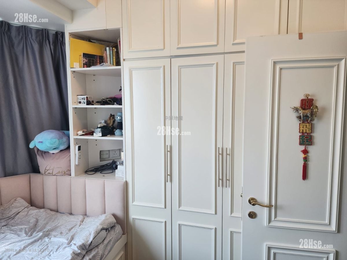 Palatial Coast Sell 3 Bedrooms , 2 Bathrooms 1,212 ft²