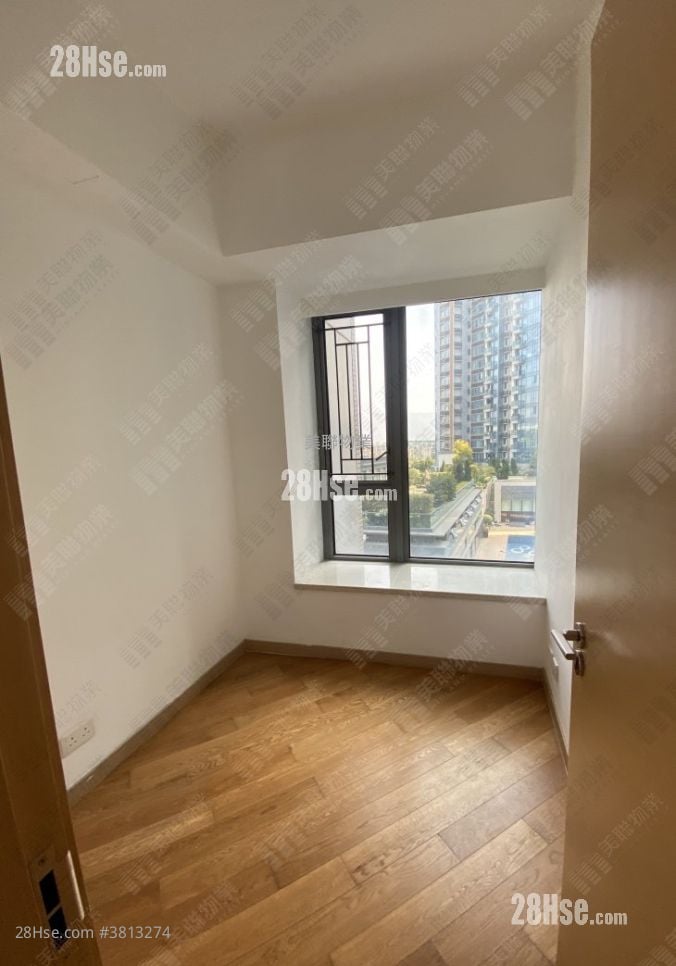 尔峦 租盘 4 房 , 2 浴室 1,043 平方尺