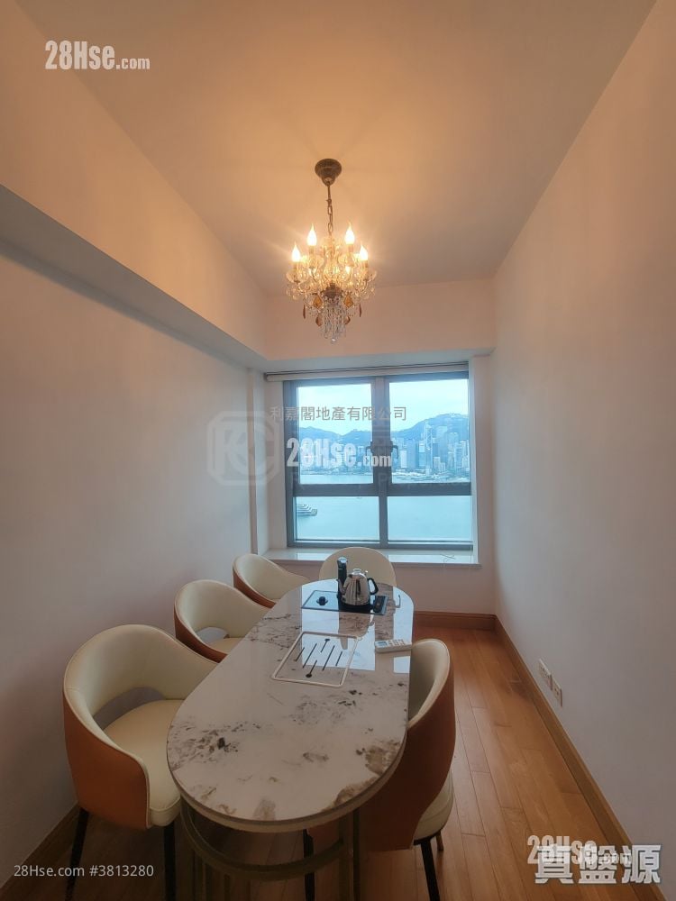 The Harbourside Sell 3 Bedrooms , 2 Bathrooms 1,088 ft²