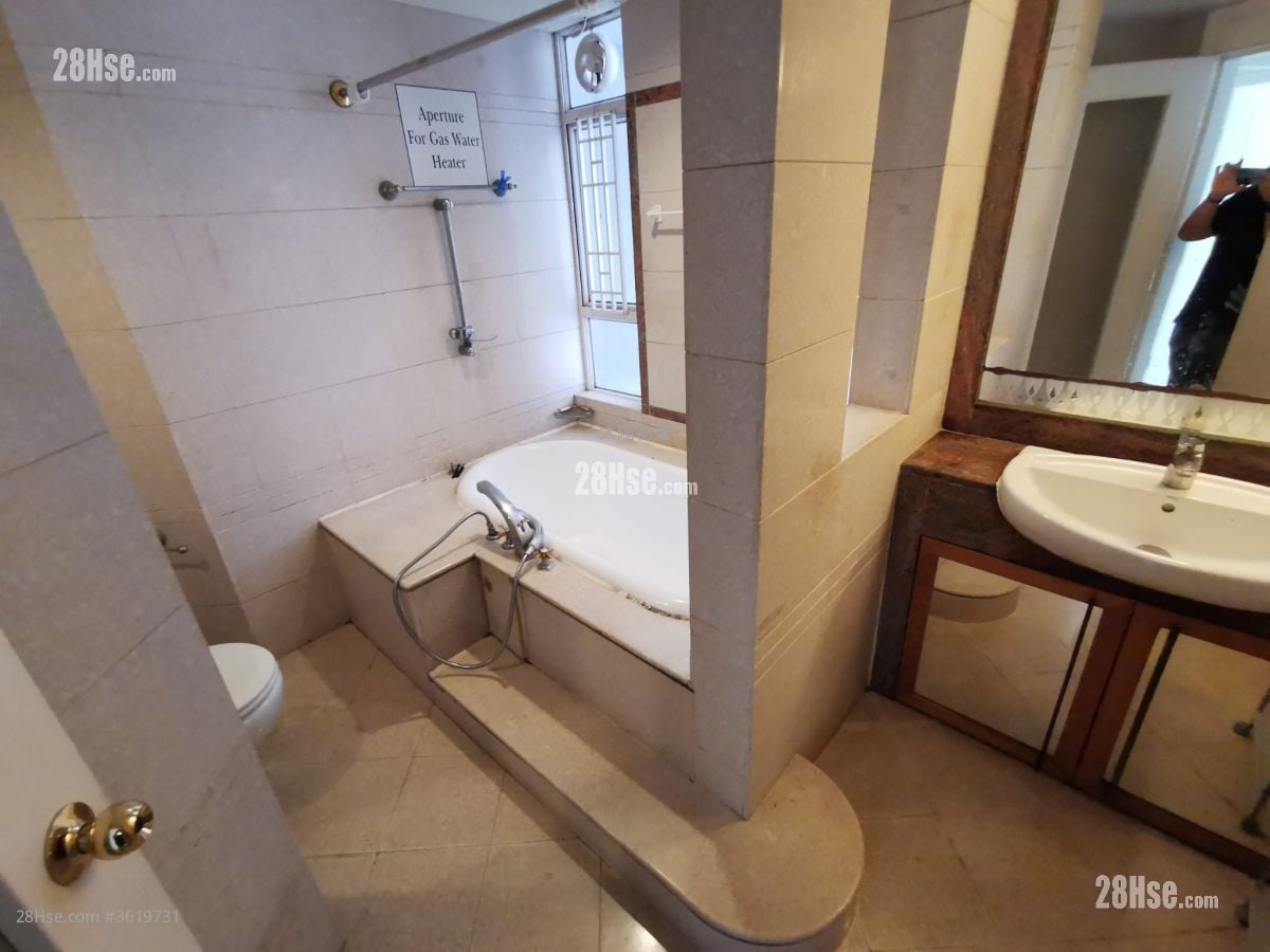 海逸豪园 售盘 4 房 , 3 浴室 1,113 平方尺