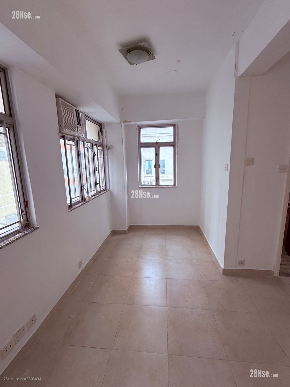 Fu Wing Court Sell Studio , 1 Bathroom 260 ft²