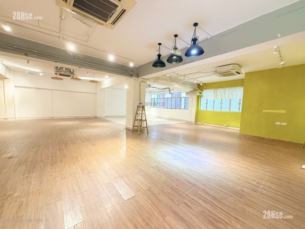 Tong Yuen Factory Building Rental 4 Toilets