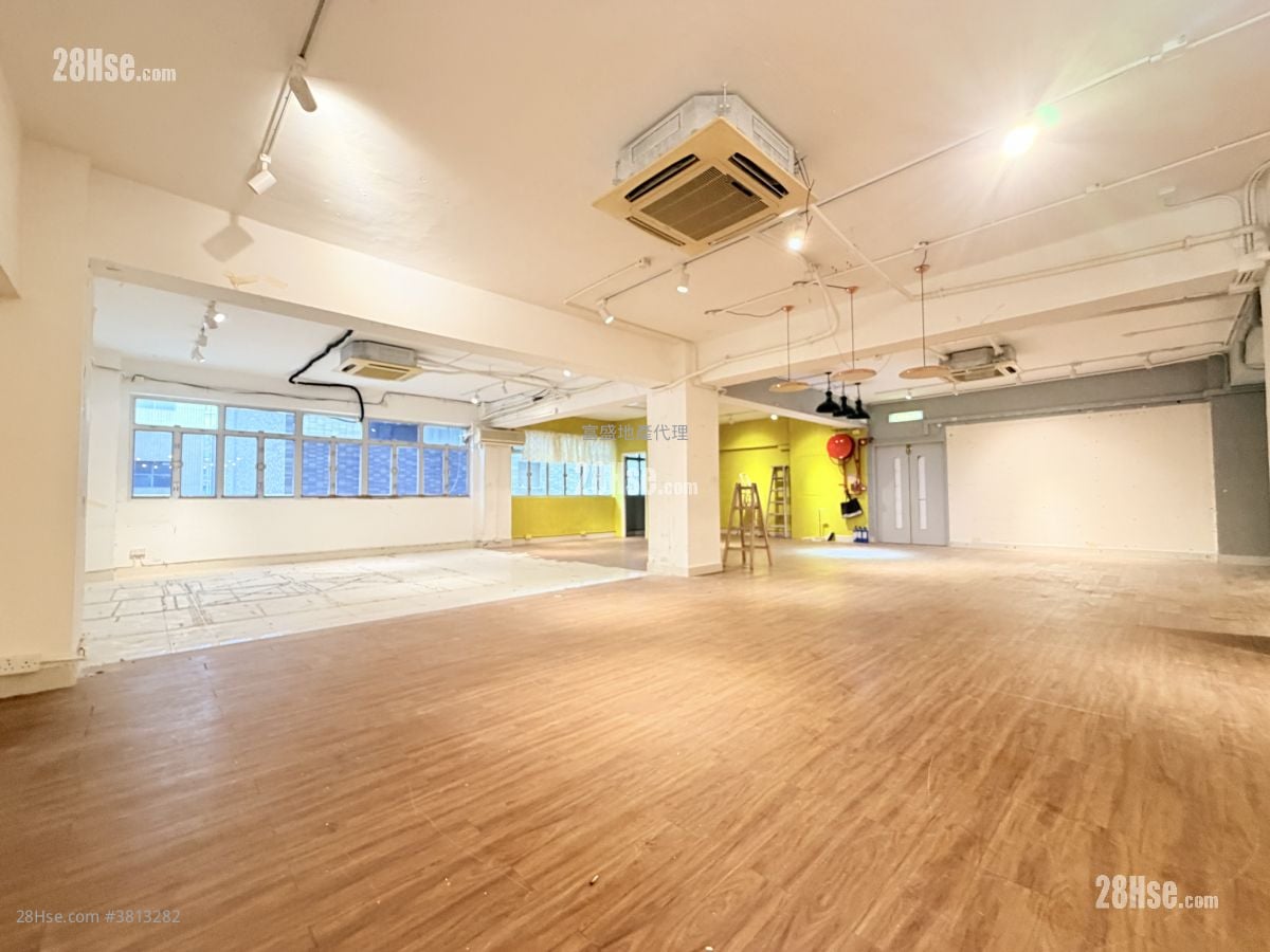 Tong Yuen Factory Building Rental 4 Toilets