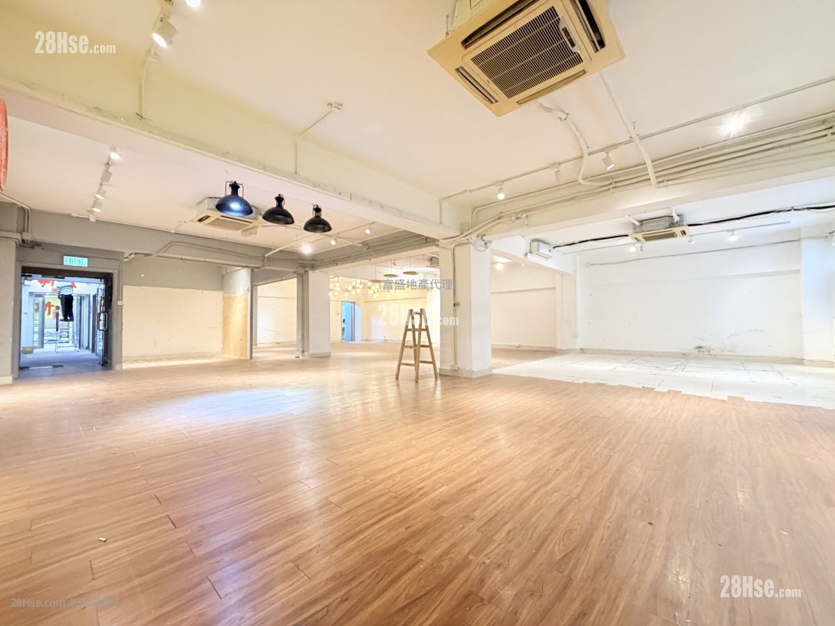 Tong Yuen Factory Building Rental 4 Toilets