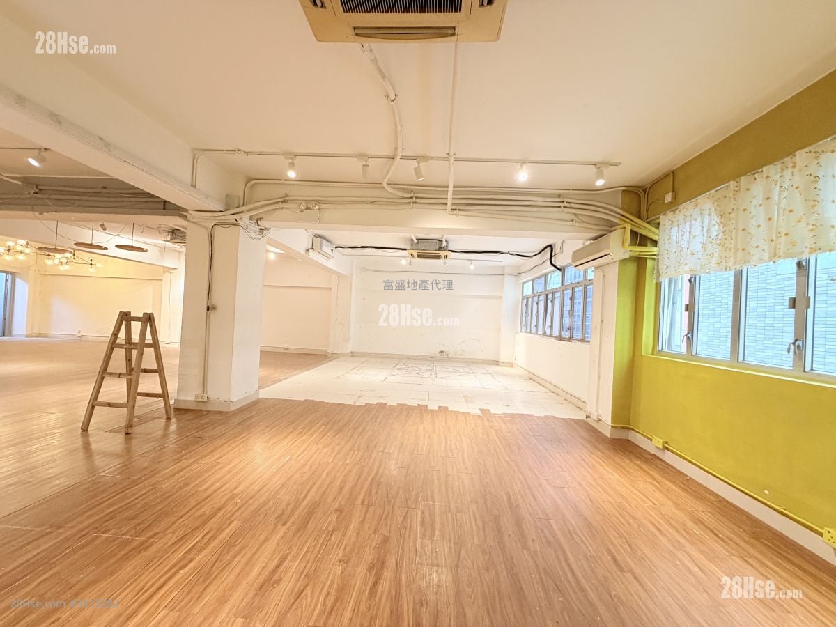 Tong Yuen Factory Building Rental 4 Toilets