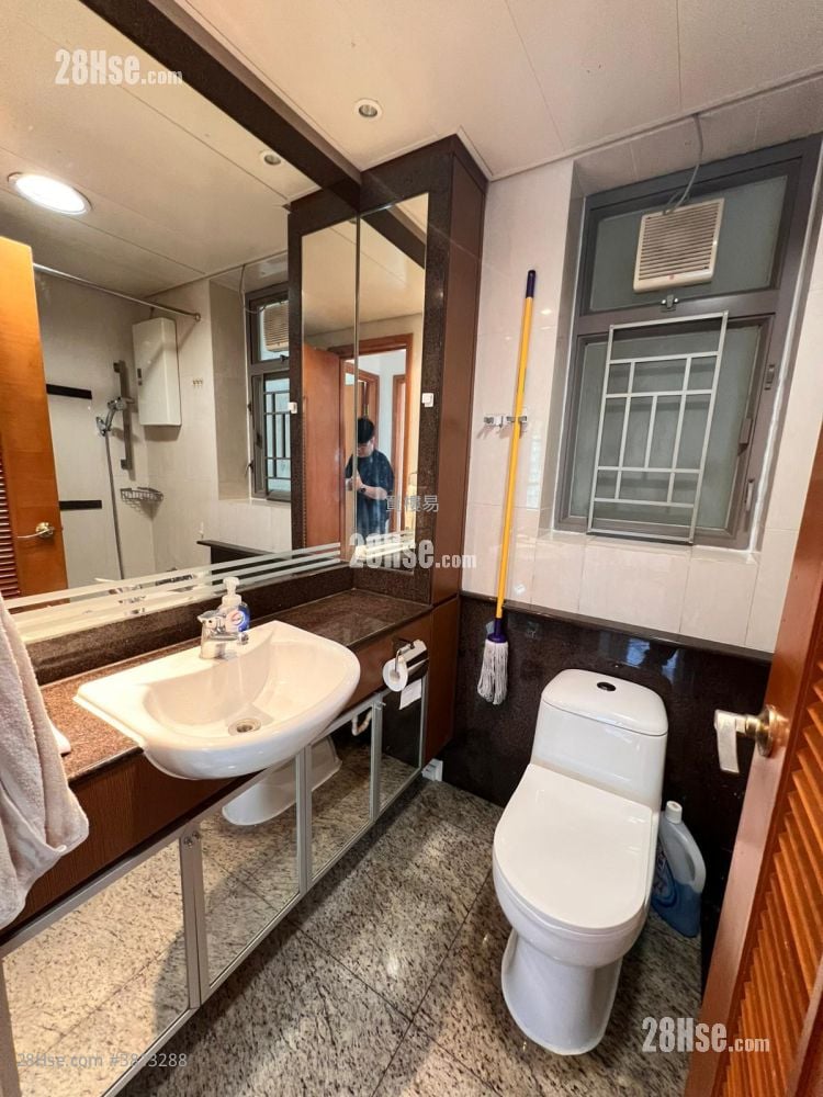 The Grandiose Sell 3 Bedrooms , 1 Bathroom 618 ft²