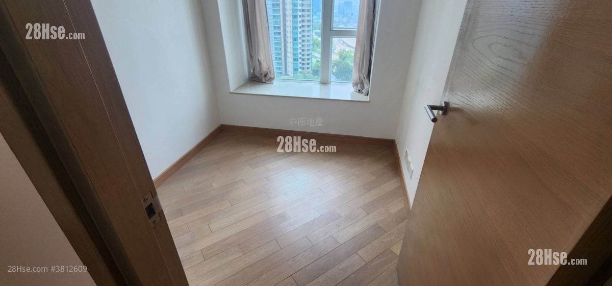 Florient Rise Rental 3 Bedrooms 773 ft²