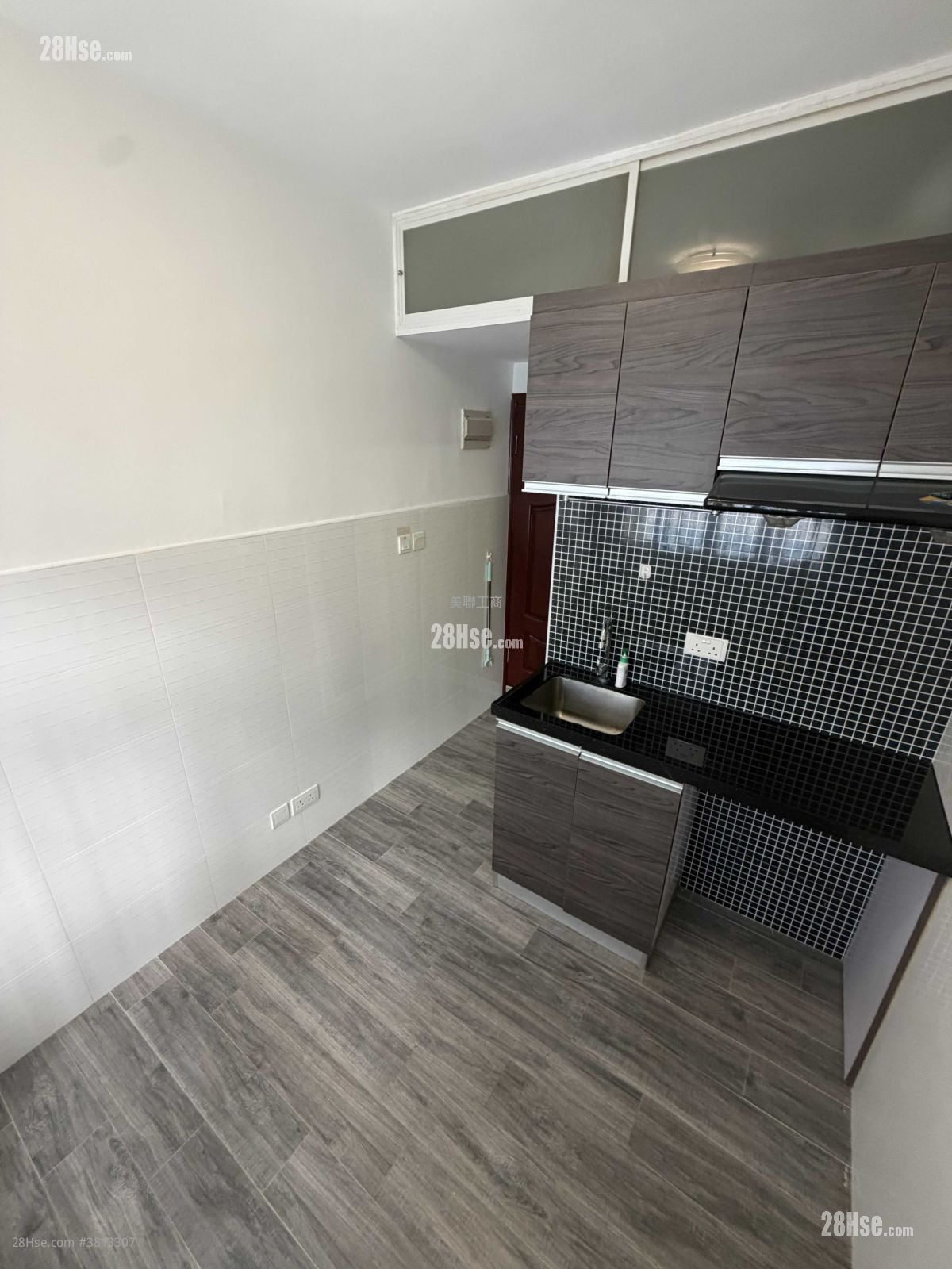 荃胜大厦 租盘 90 平方尺