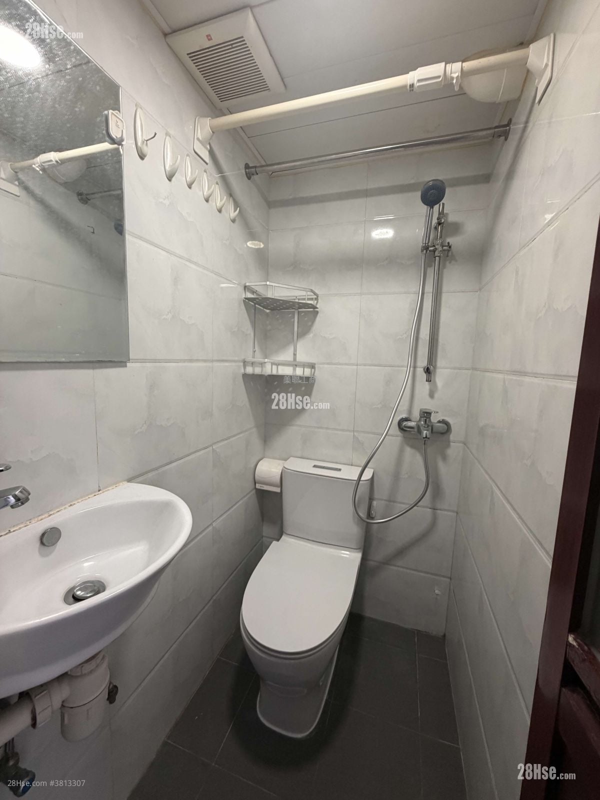 荃胜大厦 租盘 90 平方尺