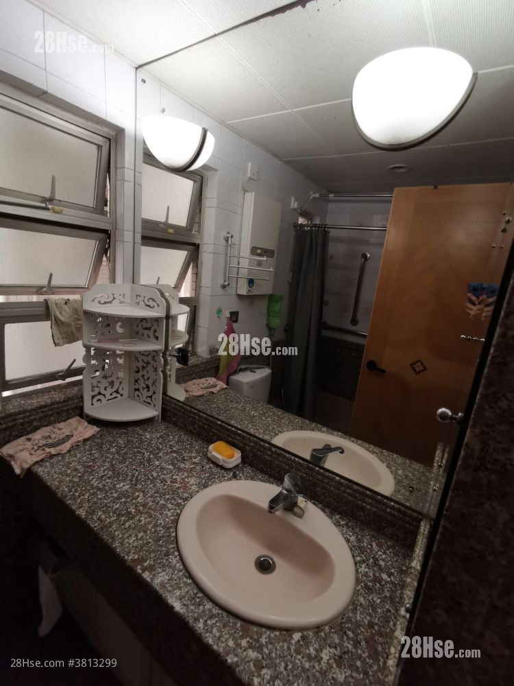 嘉湖山庄 售盘 3 房 , 2 浴室 635 平方尺