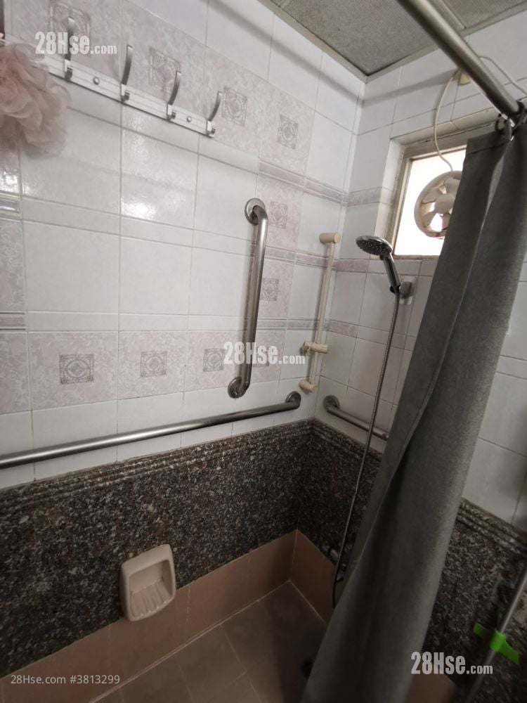 嘉湖山庄 售盘 3 房 , 2 浴室 635 平方尺