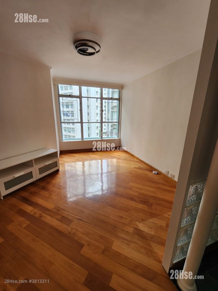 Whampoa Garden Sell 3 Bedrooms , 2 Bathrooms 639 ft²