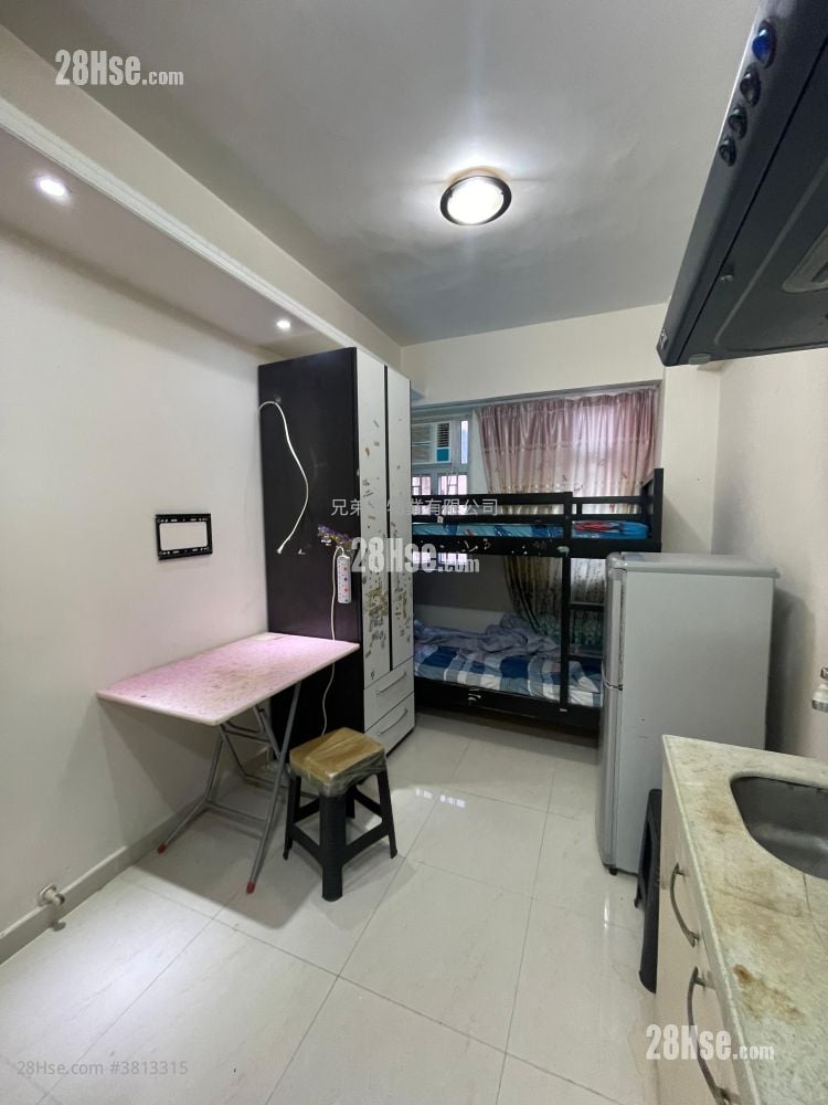 Ka On Building Rental Studio , 1 Bathroom 100 ft²