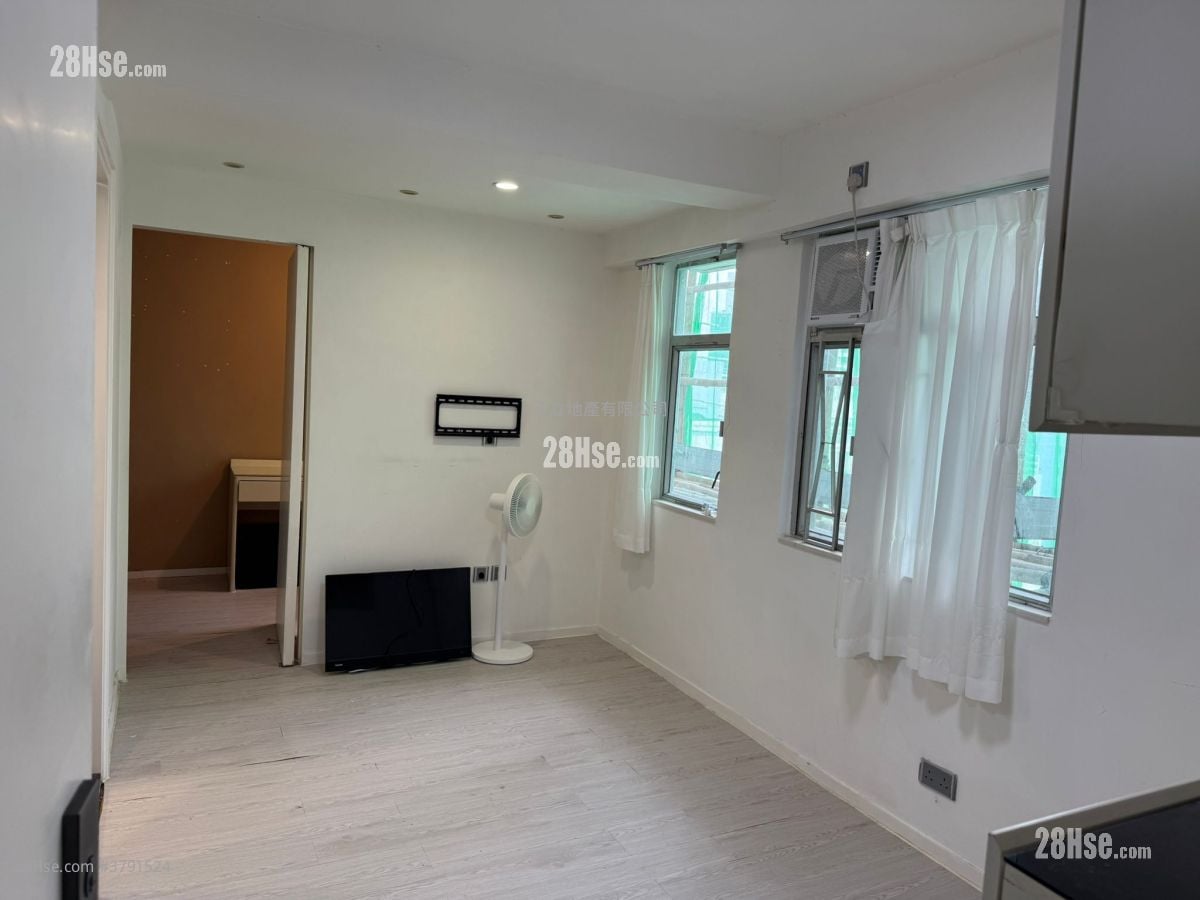 Midland Centre Rental 1 Bedroom , 1 Bathroom 336 ft²