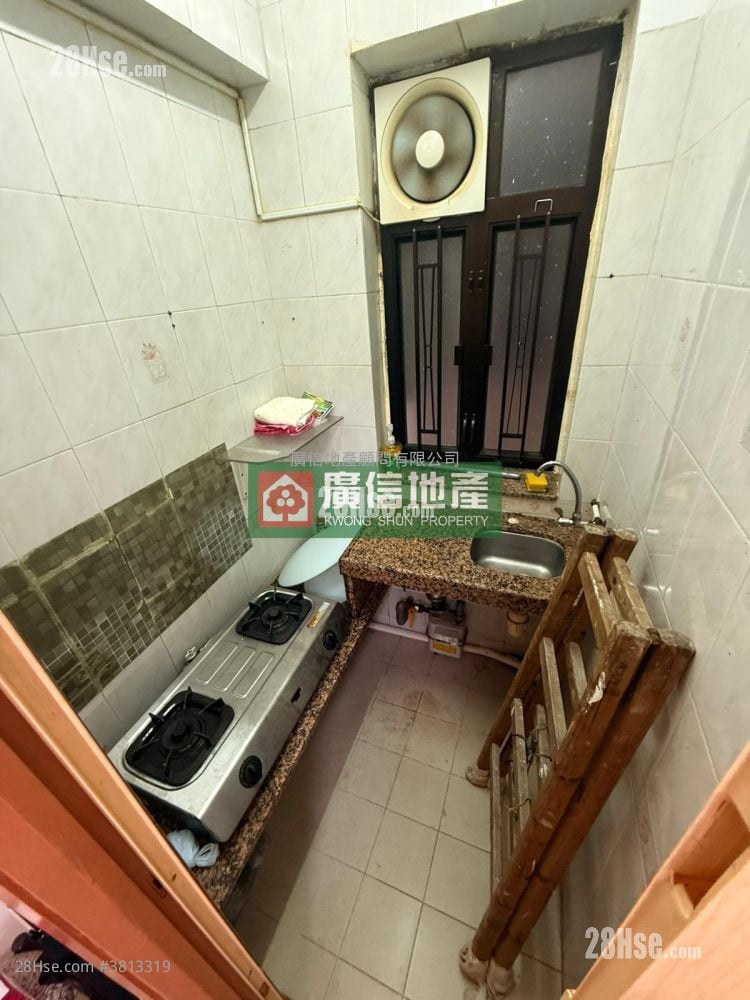 Chung Ying Building Rental 2 Bedrooms , 1 Bathroom 400 ft²