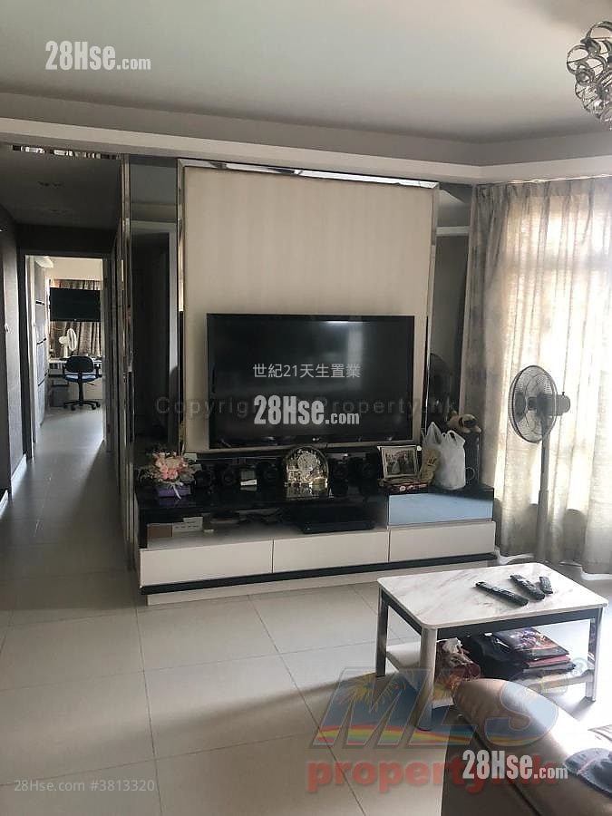 Verdant Villa Sell 3 Bedrooms , 1 Bathroom 825 ft²