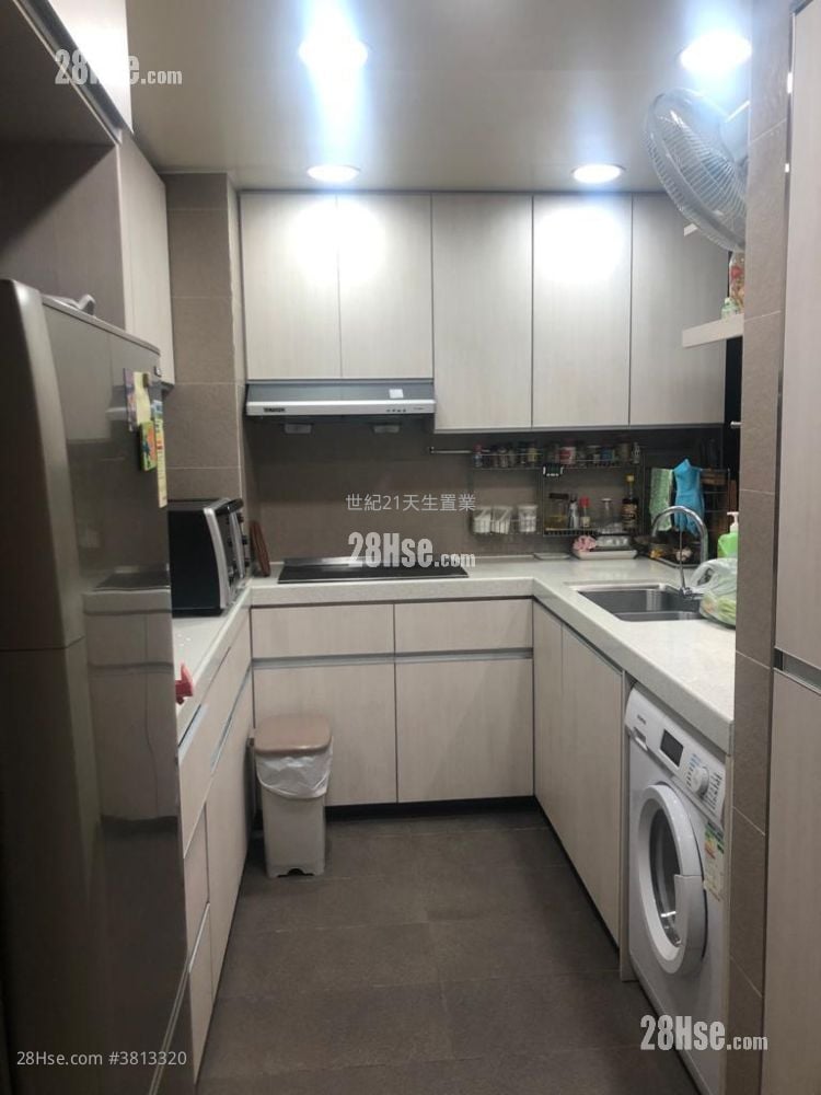 Verdant Villa Sell 3 Bedrooms , 1 Bathroom 825 ft²