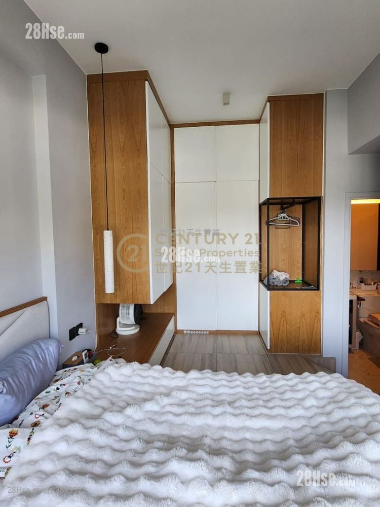 Avignon Sell 3 Bedrooms , 2 Bathrooms 791 ft²