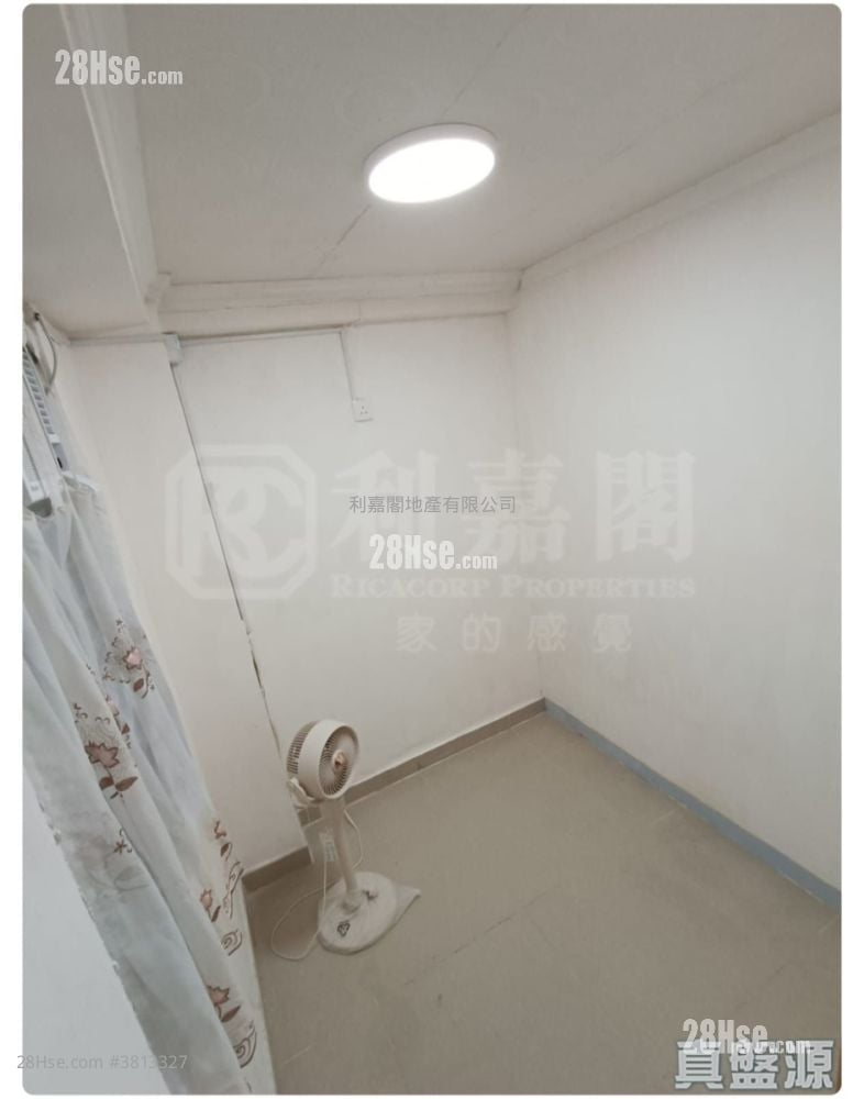 金安大廈 售盤 1 房 , 1 浴室 208 平方呎