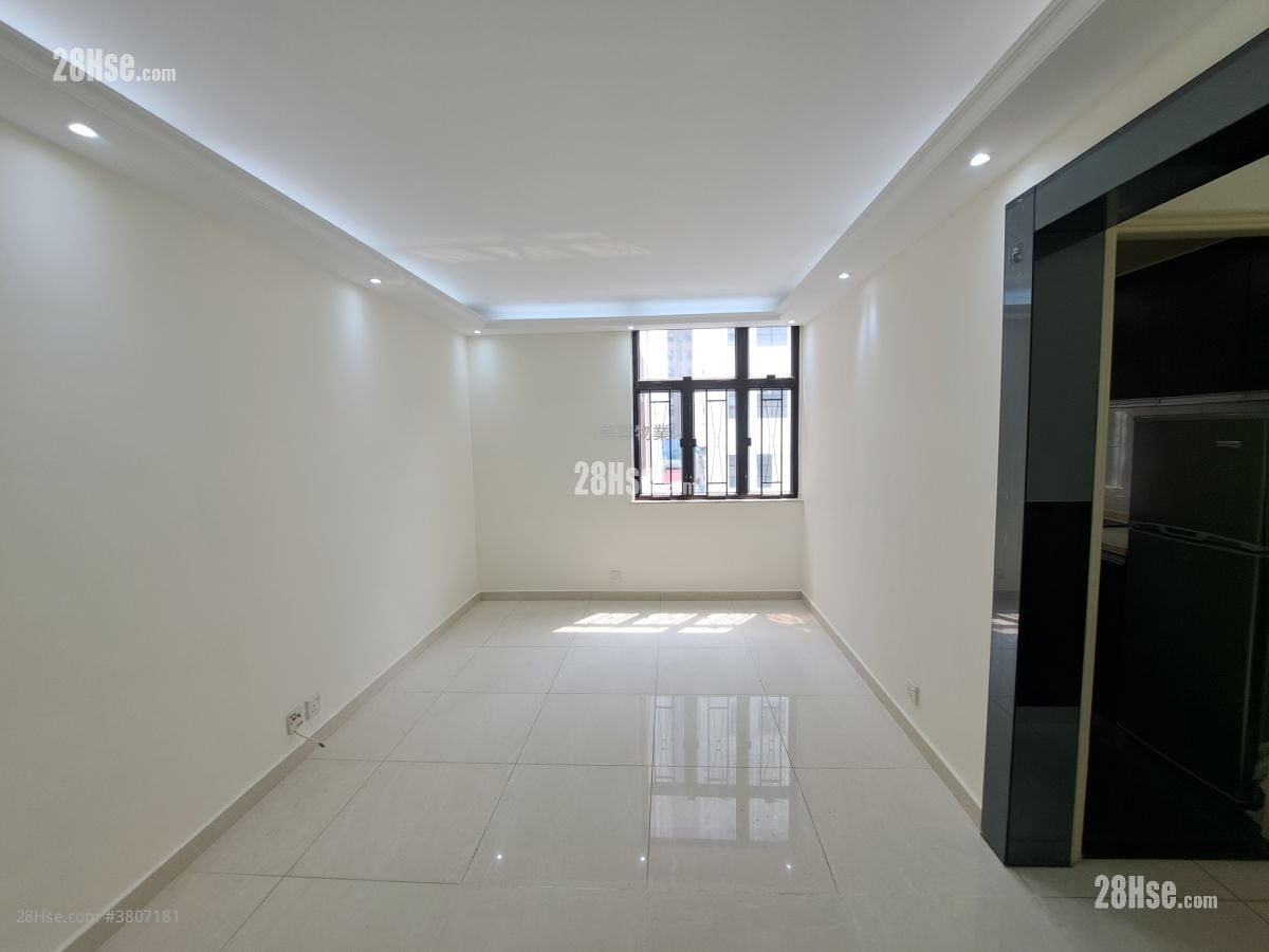 Luk Yeung Sun Chuen Rental 2 Bedrooms , 1 Bathroom 445 ft²