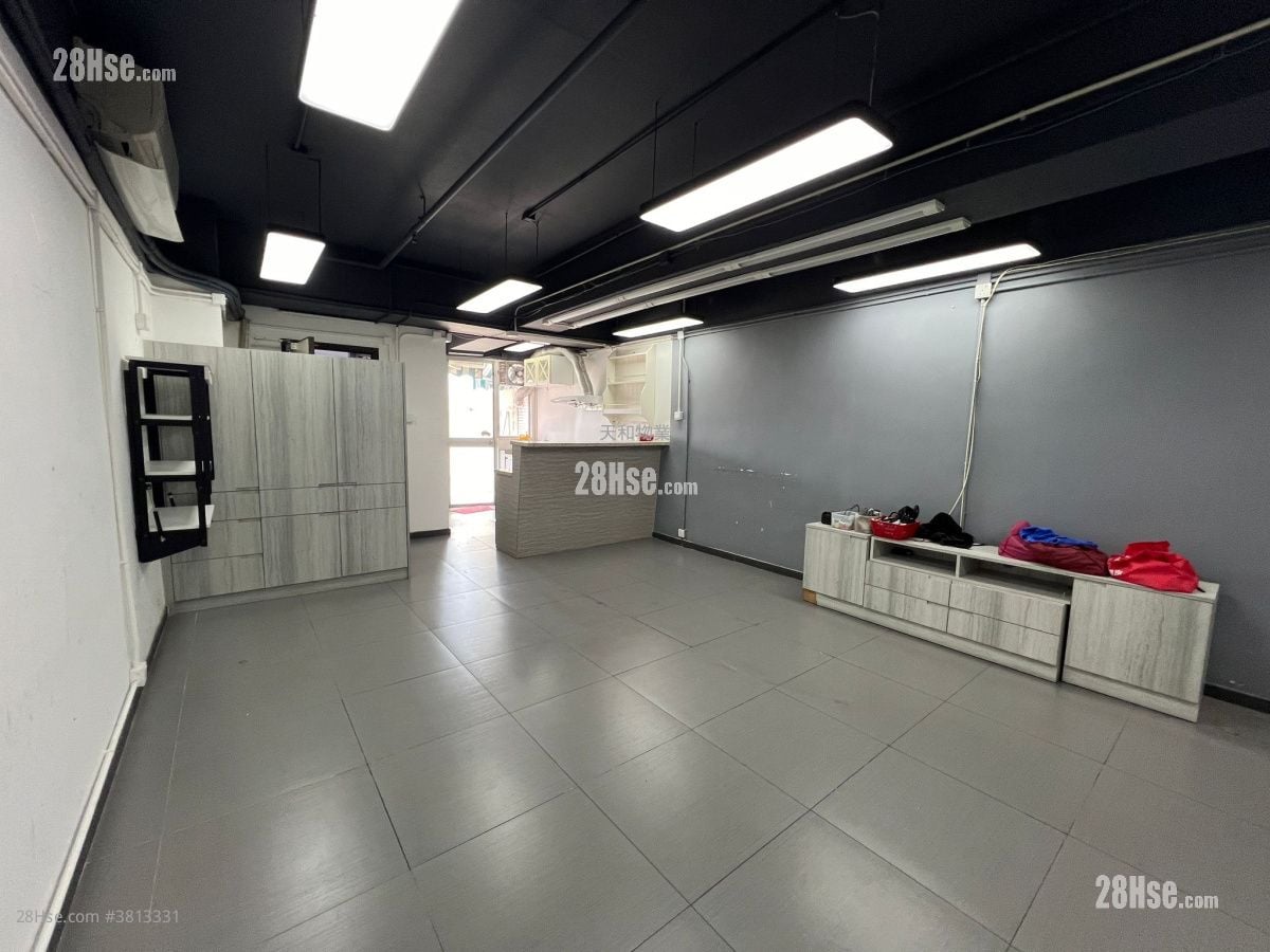 約800多呎連平台 靚裝修 $13500